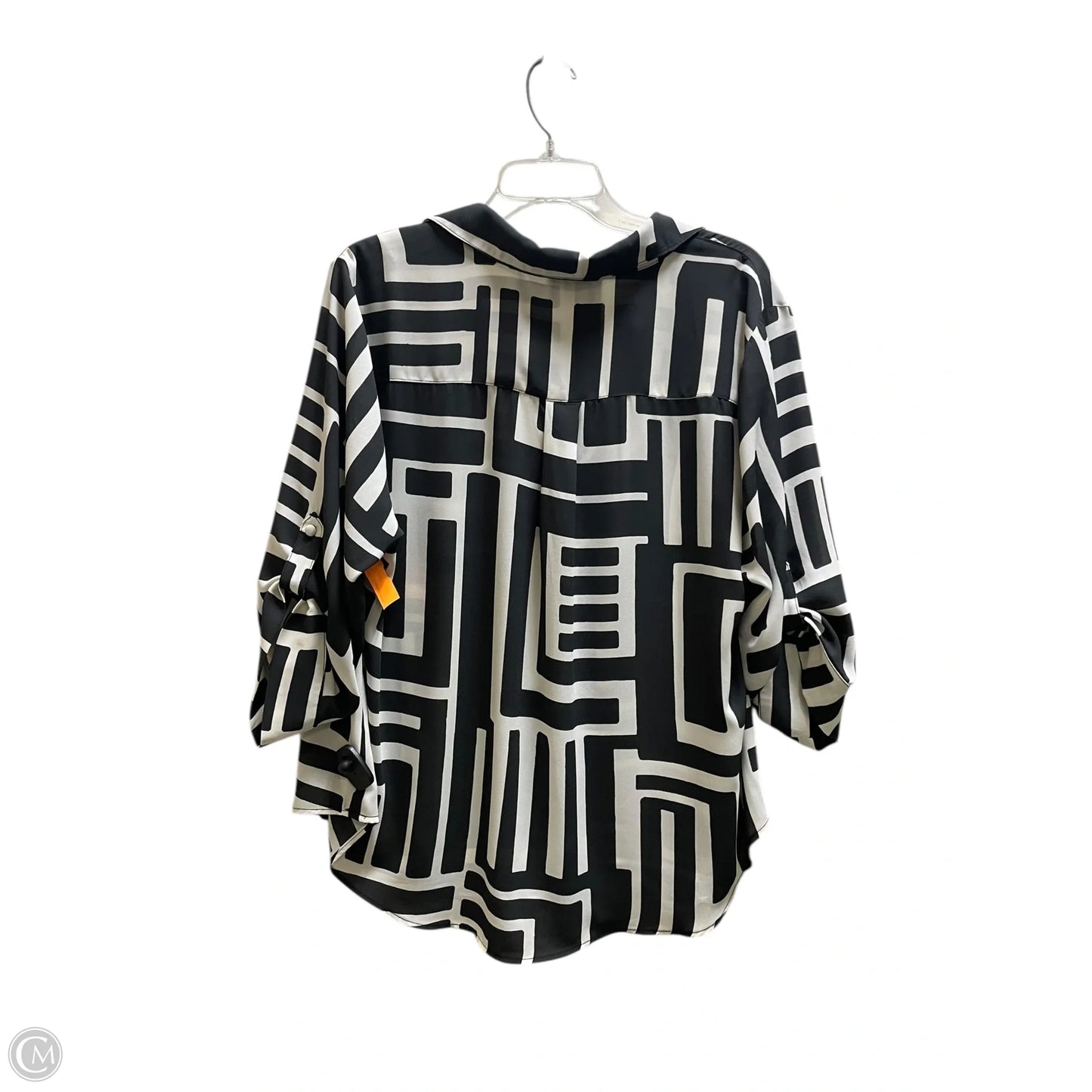 Top Short Sleeve By Torrid In Grey, Size: 1x