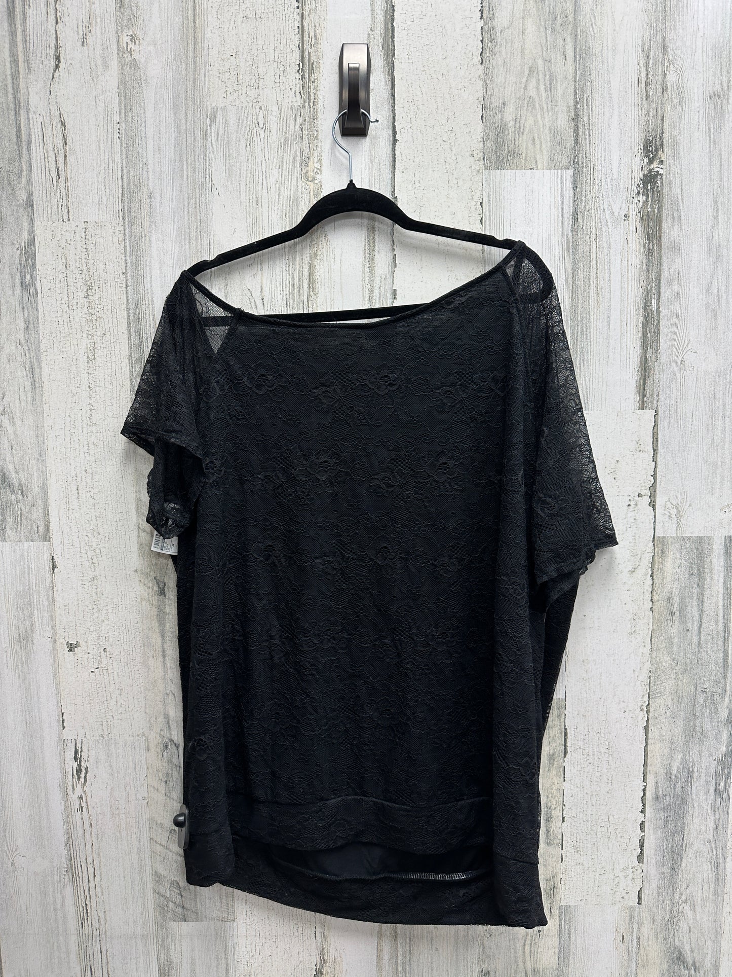 Top Short Sleeve By Torrid Size: 3x
