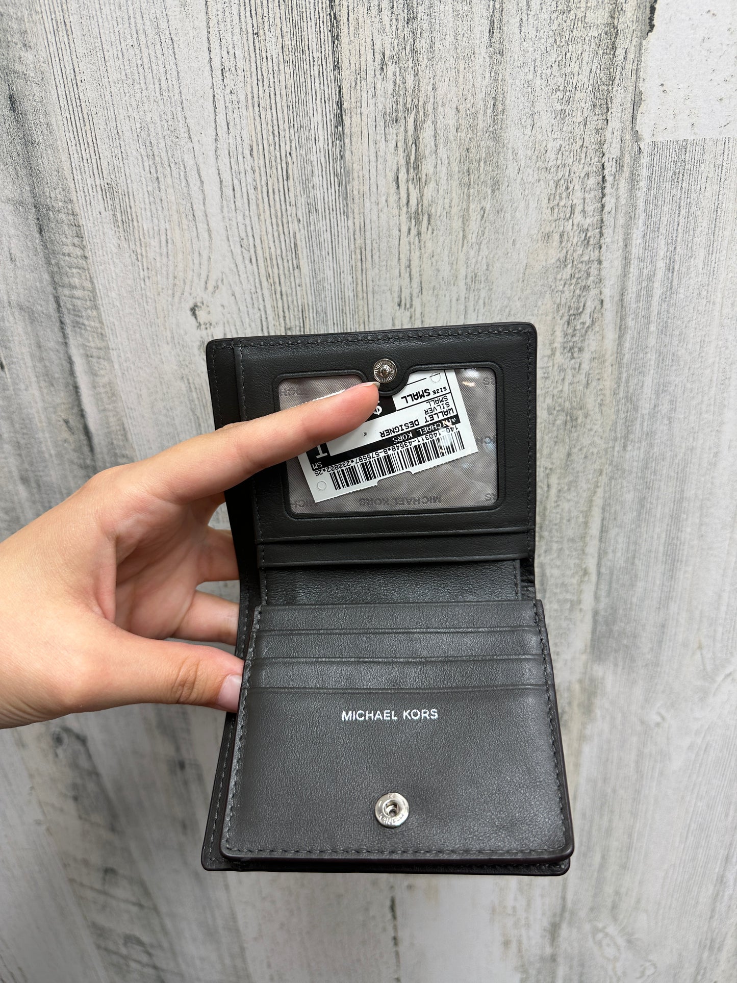 Wallet Designer By Michael Kors Size: Small