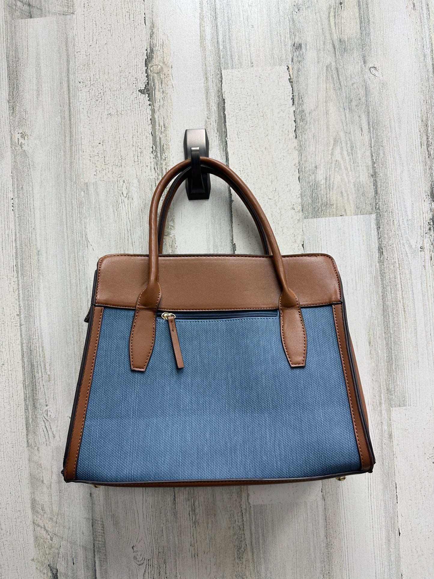 Handbag By Adrienne Vittadini Size: Large