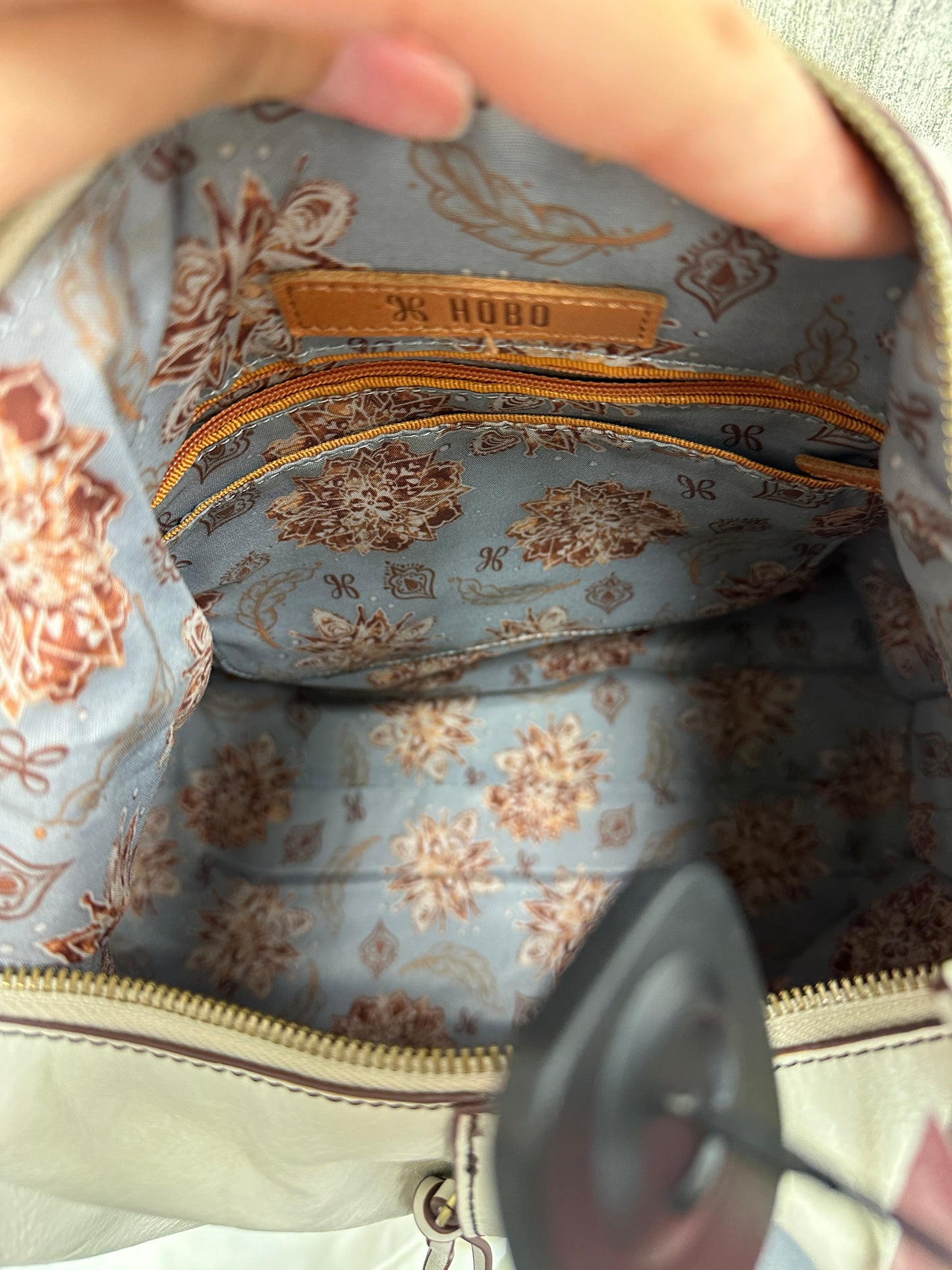 Handbag Designer By Hobo Intl Size: Large