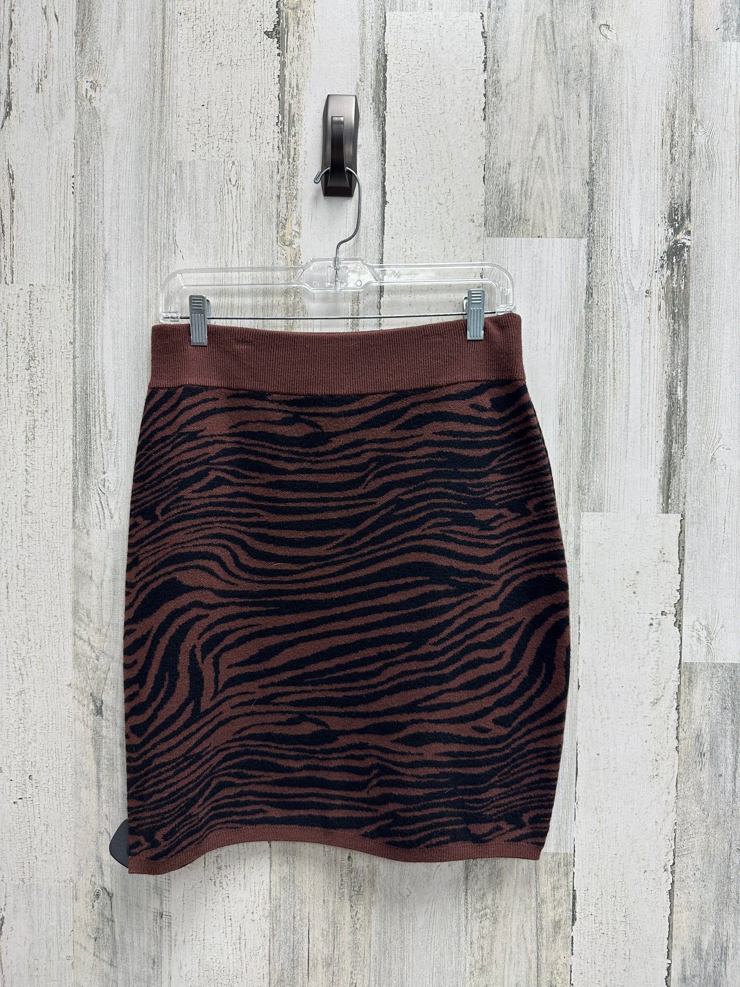 Skirt Midi By Express Size: L