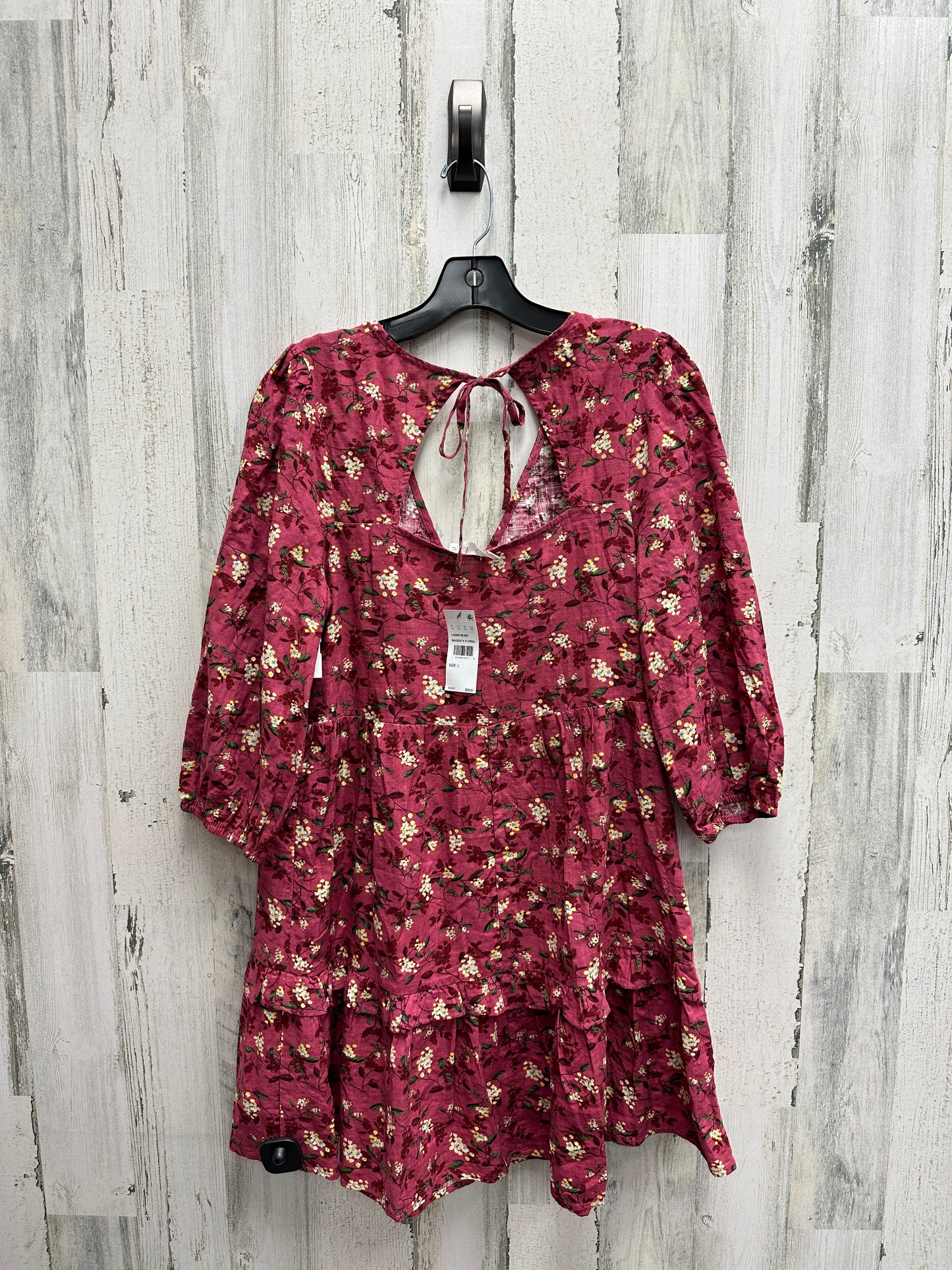 Dress Casual Short By Lush Size: L