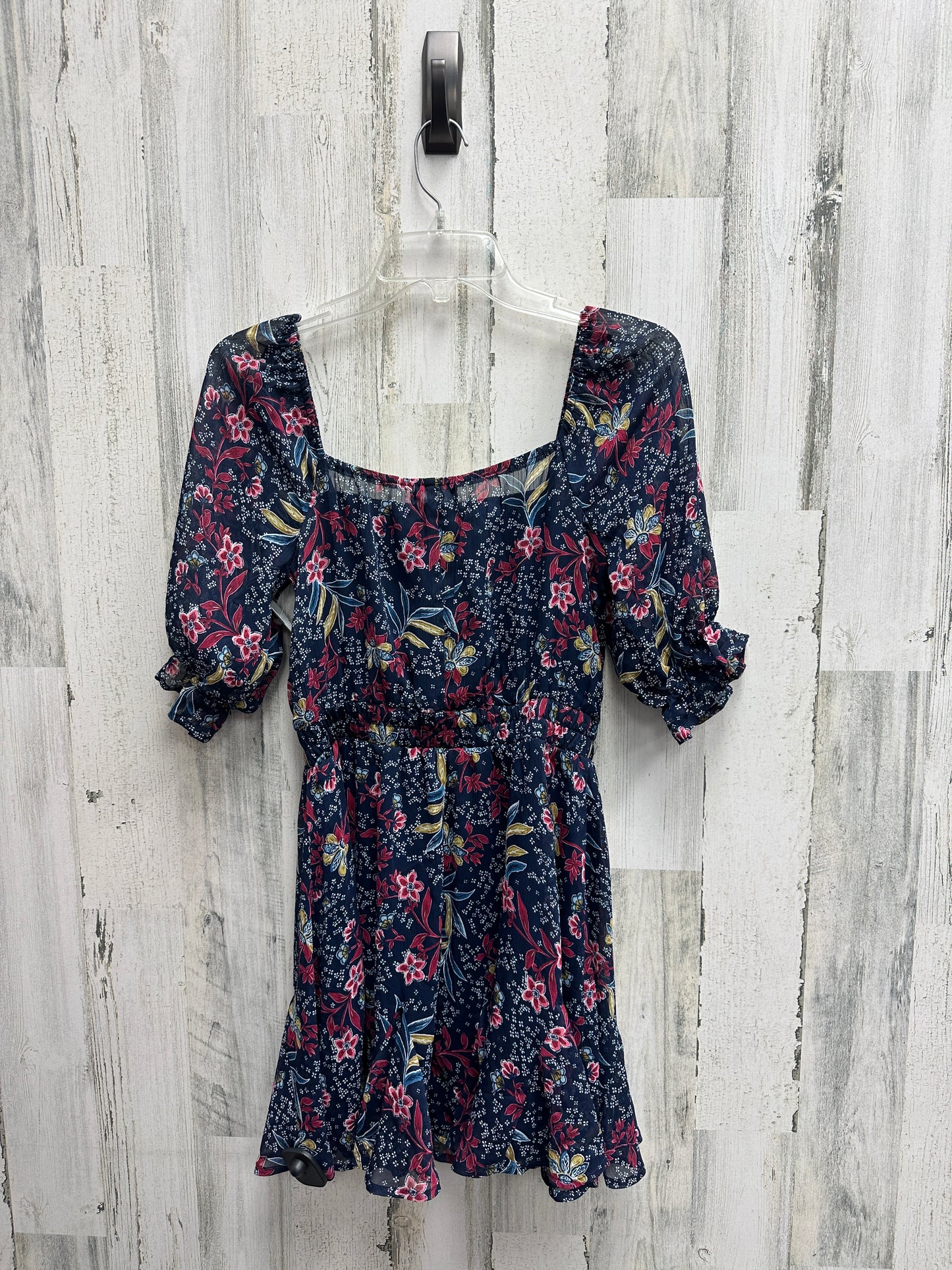 Dress Casual Short By Trixxi Size: S