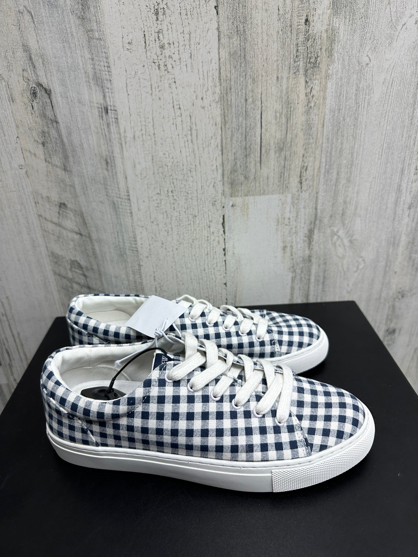 Shoes Sneakers By J Crew O Size: 7.5