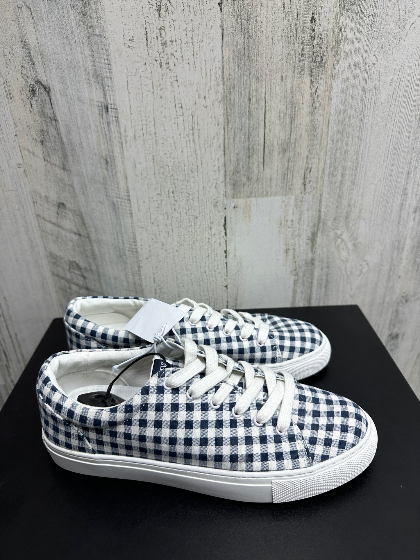 Shoes Sneakers By J Crew O Size: 7.5