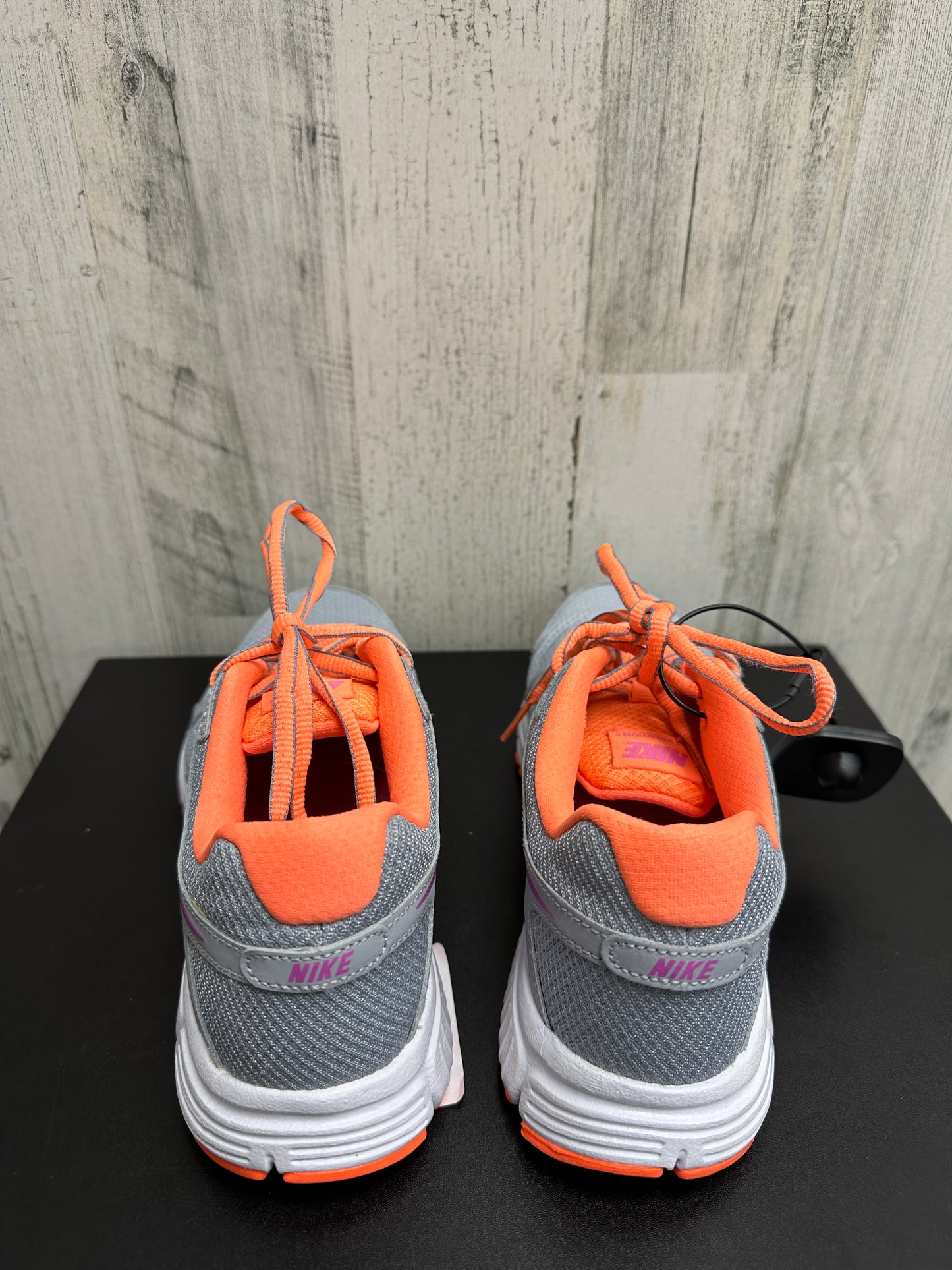 Shoes Athletic By Nike Size: 8