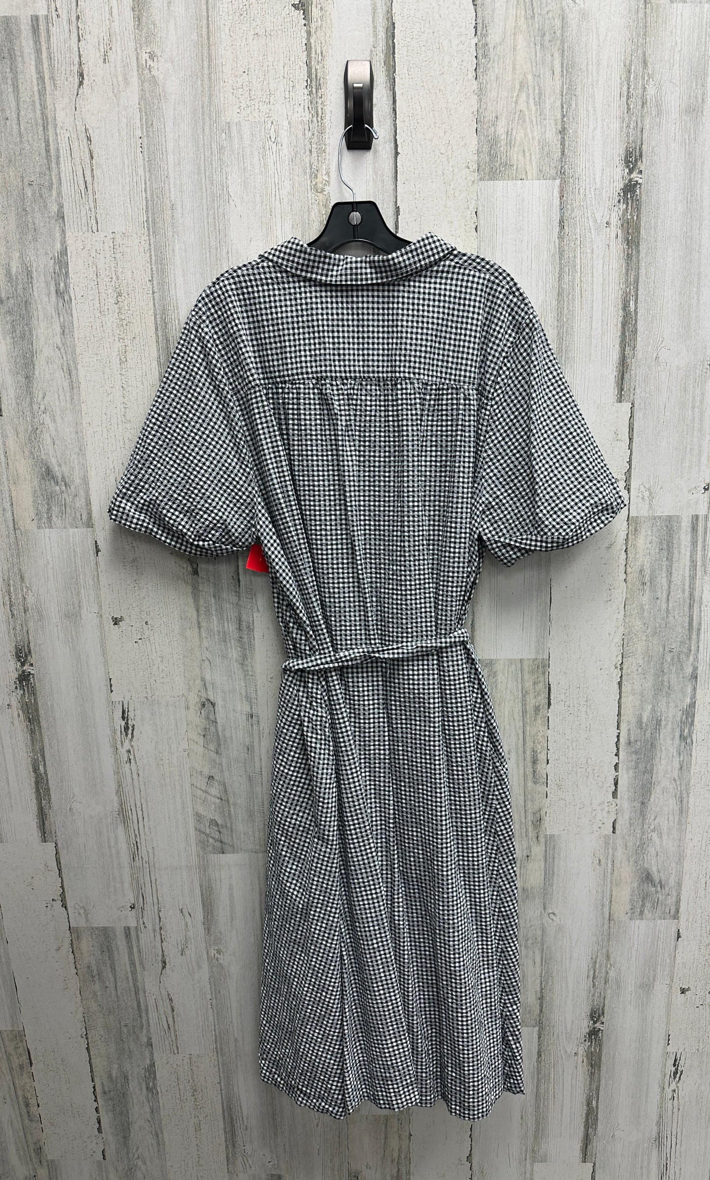 Dress Casual Short By Clothes Mentor Size: 2x
