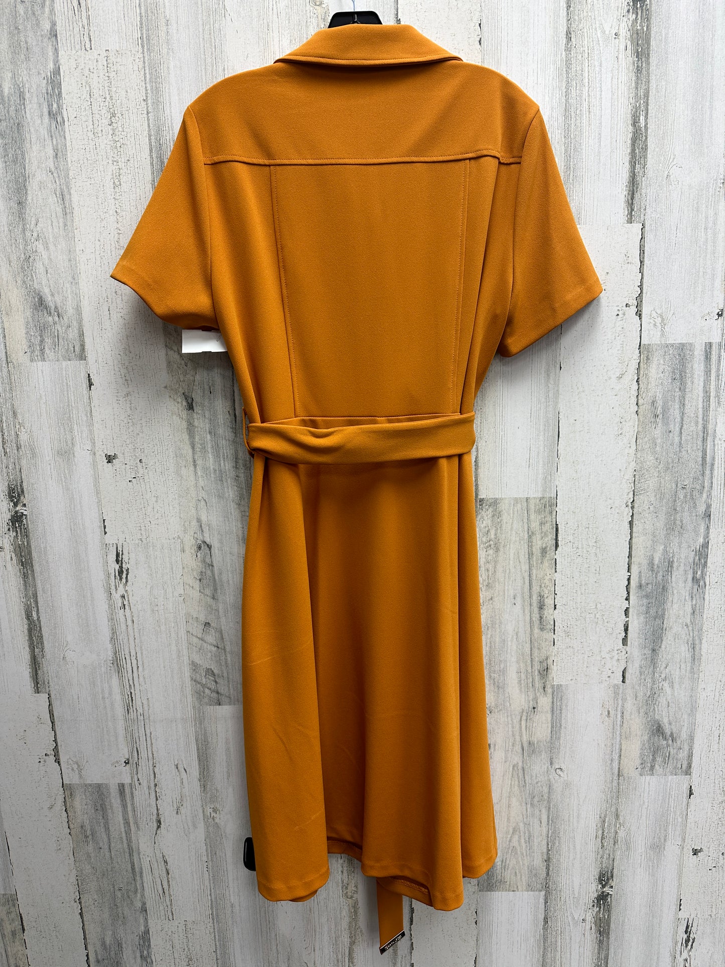 Dress Casual Short By Tommy Hilfiger Size: Xl