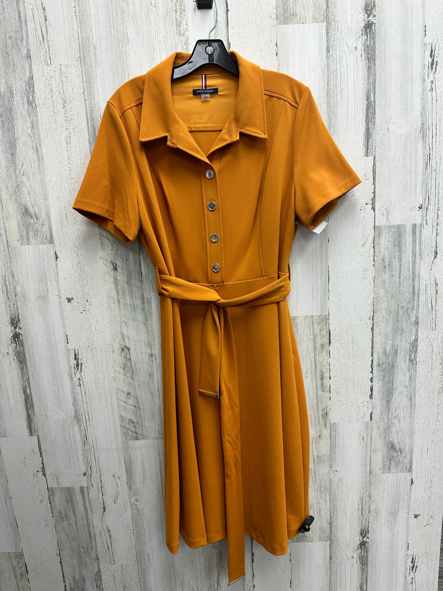 Dress Casual Short By Tommy Hilfiger Size: Xl