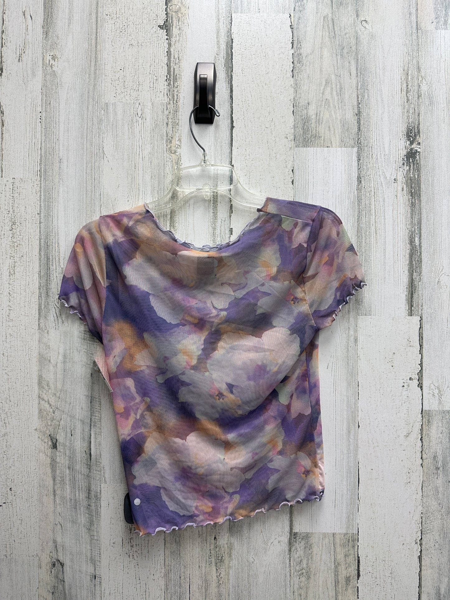 Top Short Sleeve By Urban Outfitters Size: M