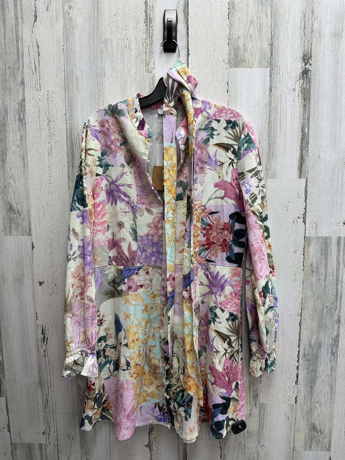 Dress Casual Short By Fate Size: M