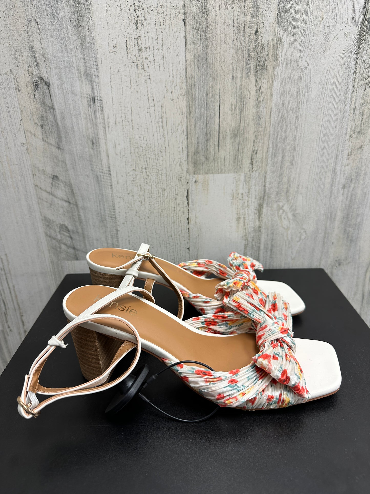 Sandals Heels Block By Kensie Size: 8.5