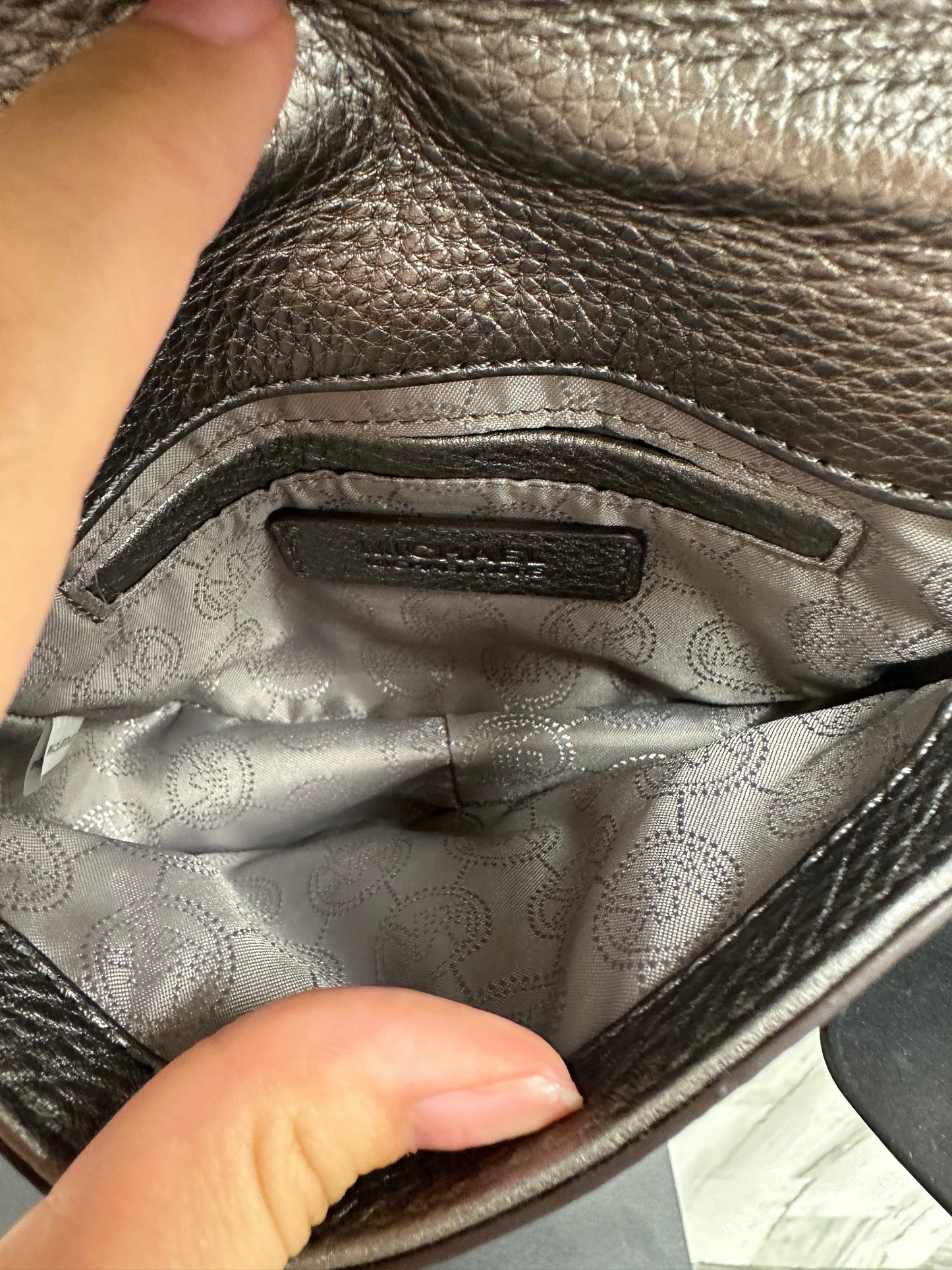 Crossbody Designer By Michael Kors Size: Small