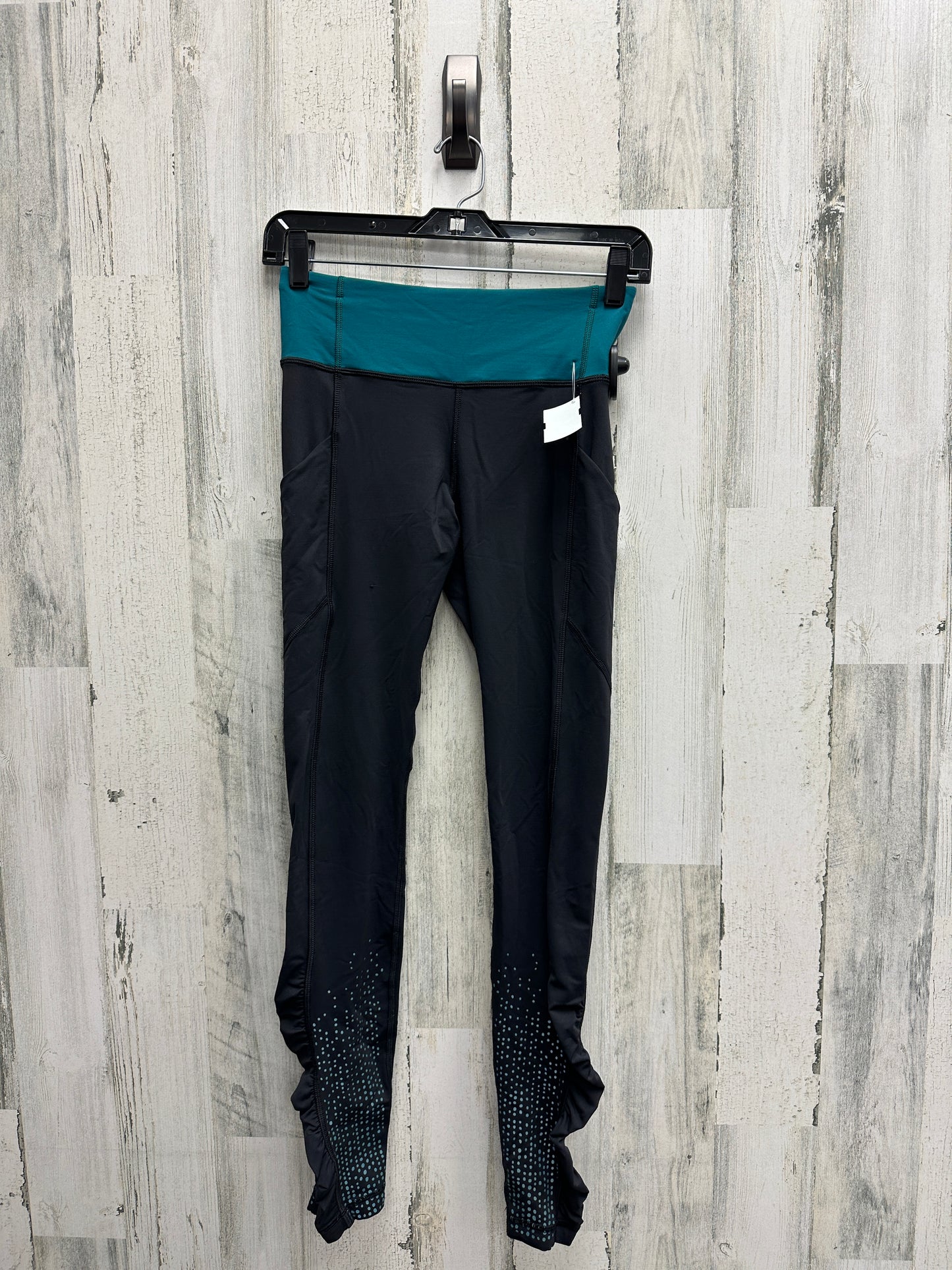 Athletic Leggings By Lululemon Size: 4