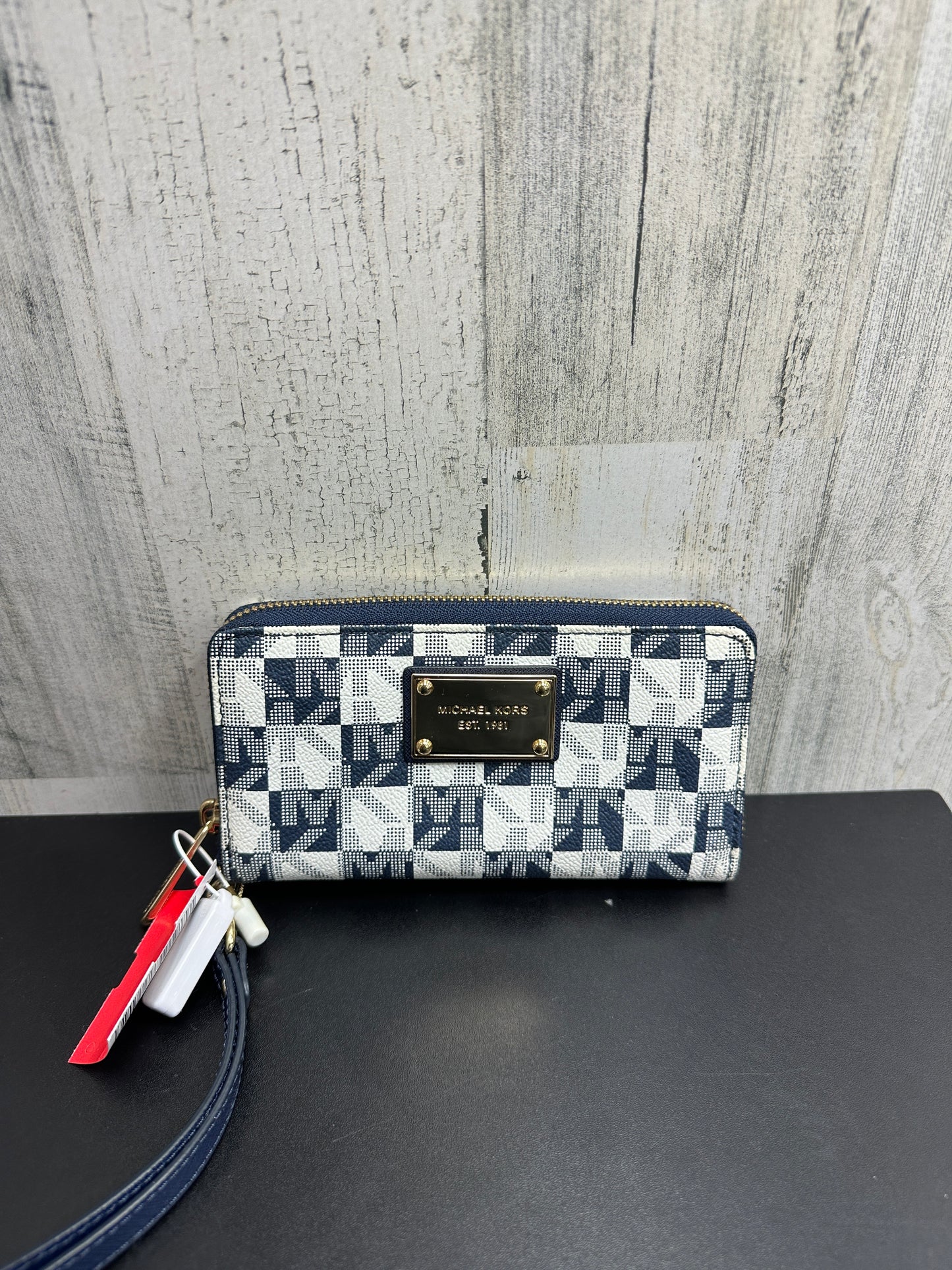 Wristlet By Michael Kors Size: Medium