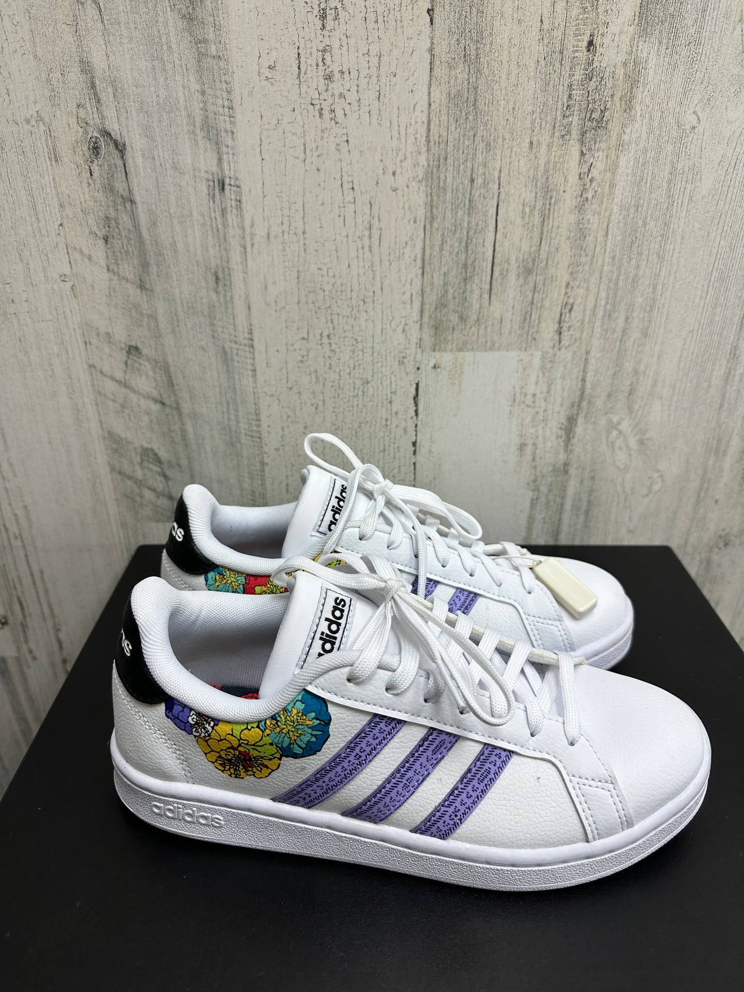 Shoes Sneakers By Adidas Size: 7