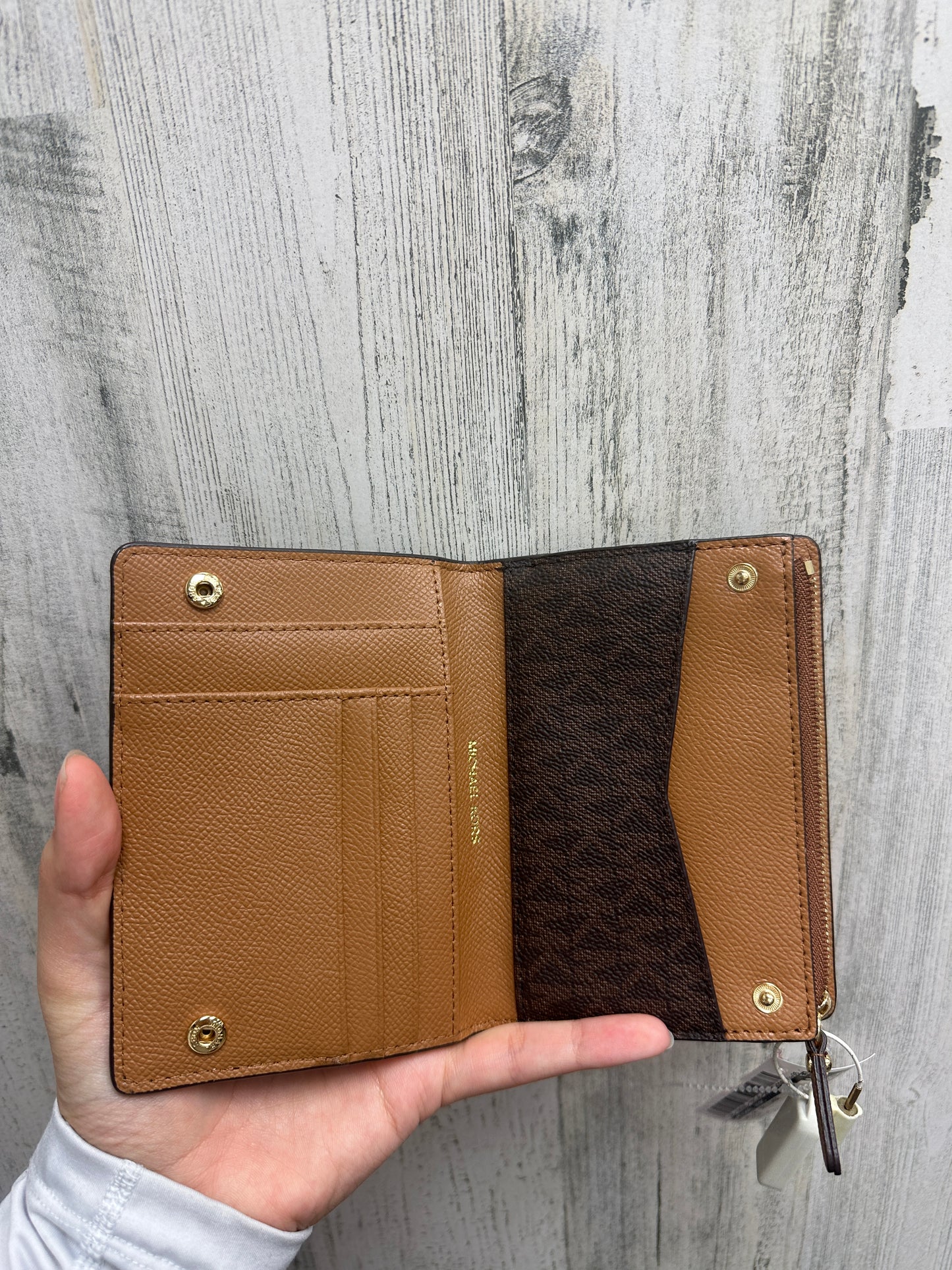 Wallet Designer By Michael Kors Size: Medium