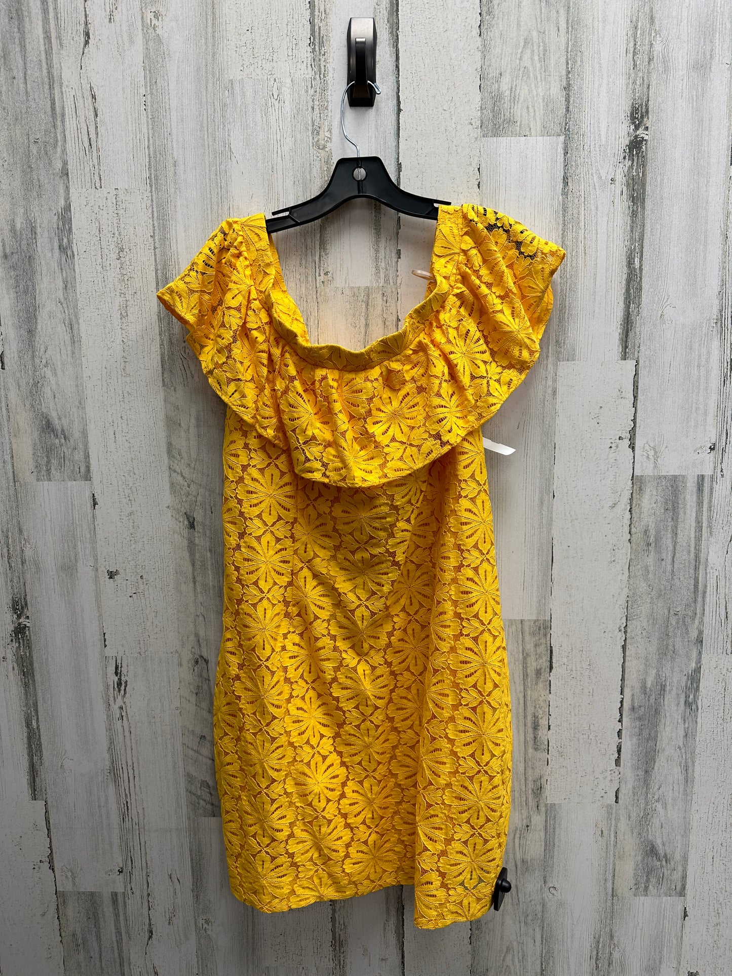 Dress Casual Short By Trina Turk Size: Xl