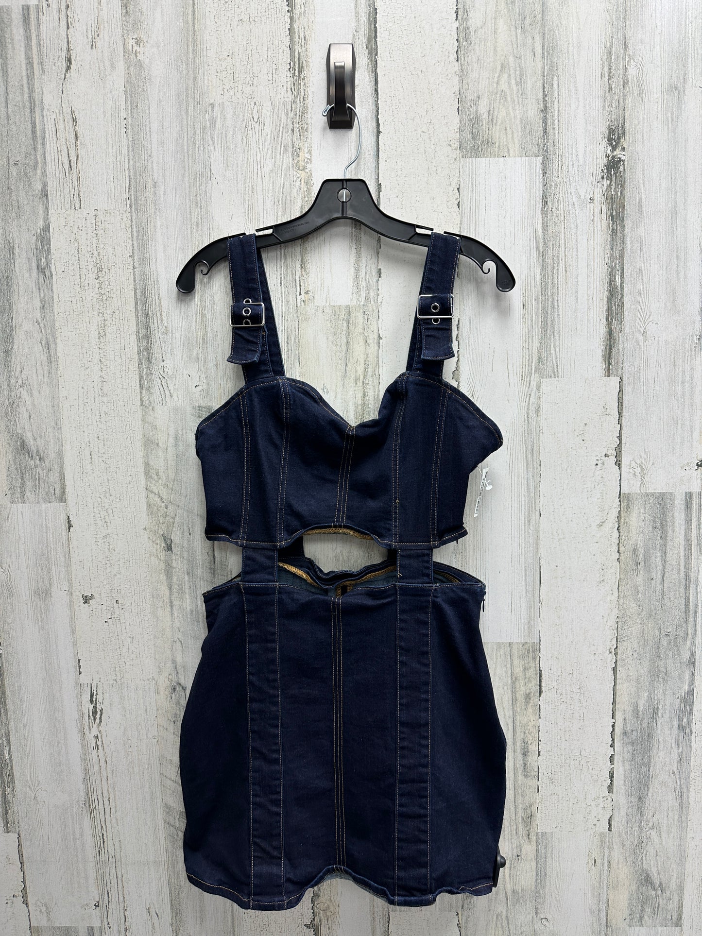 Dress Casual Short By True Religion Size: Xl