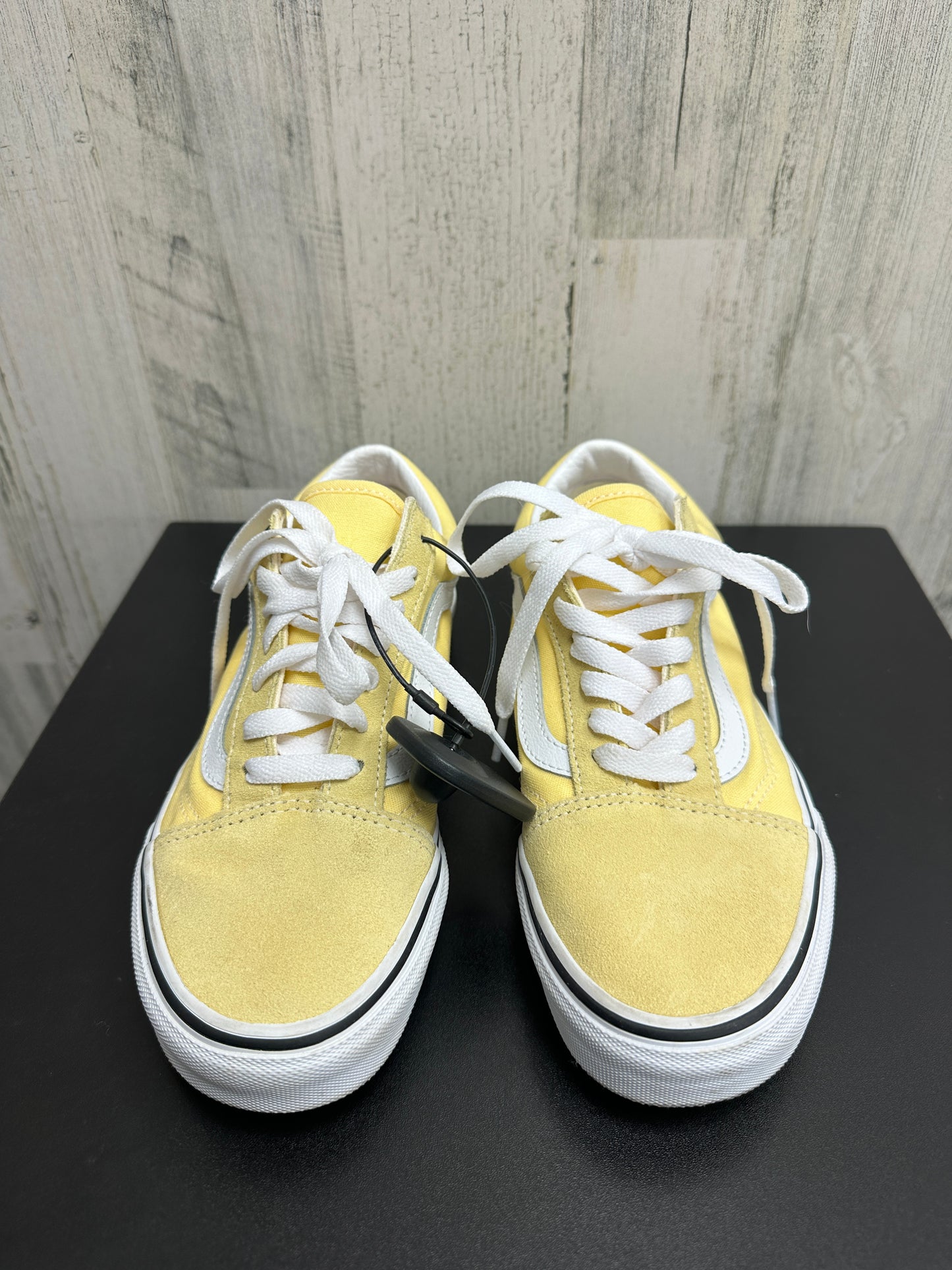 Shoes Athletic By Vans Size: 7.5