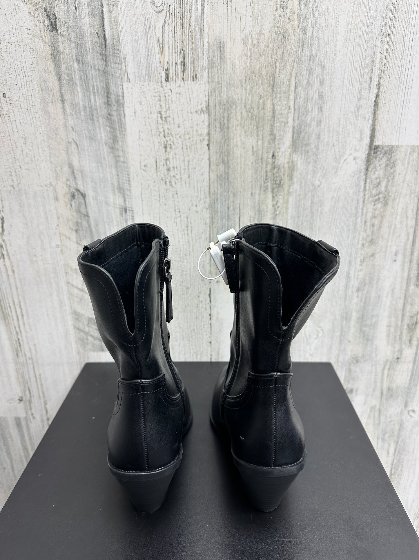 Boots Ankle Heels By Clothes Mentor Size: 8