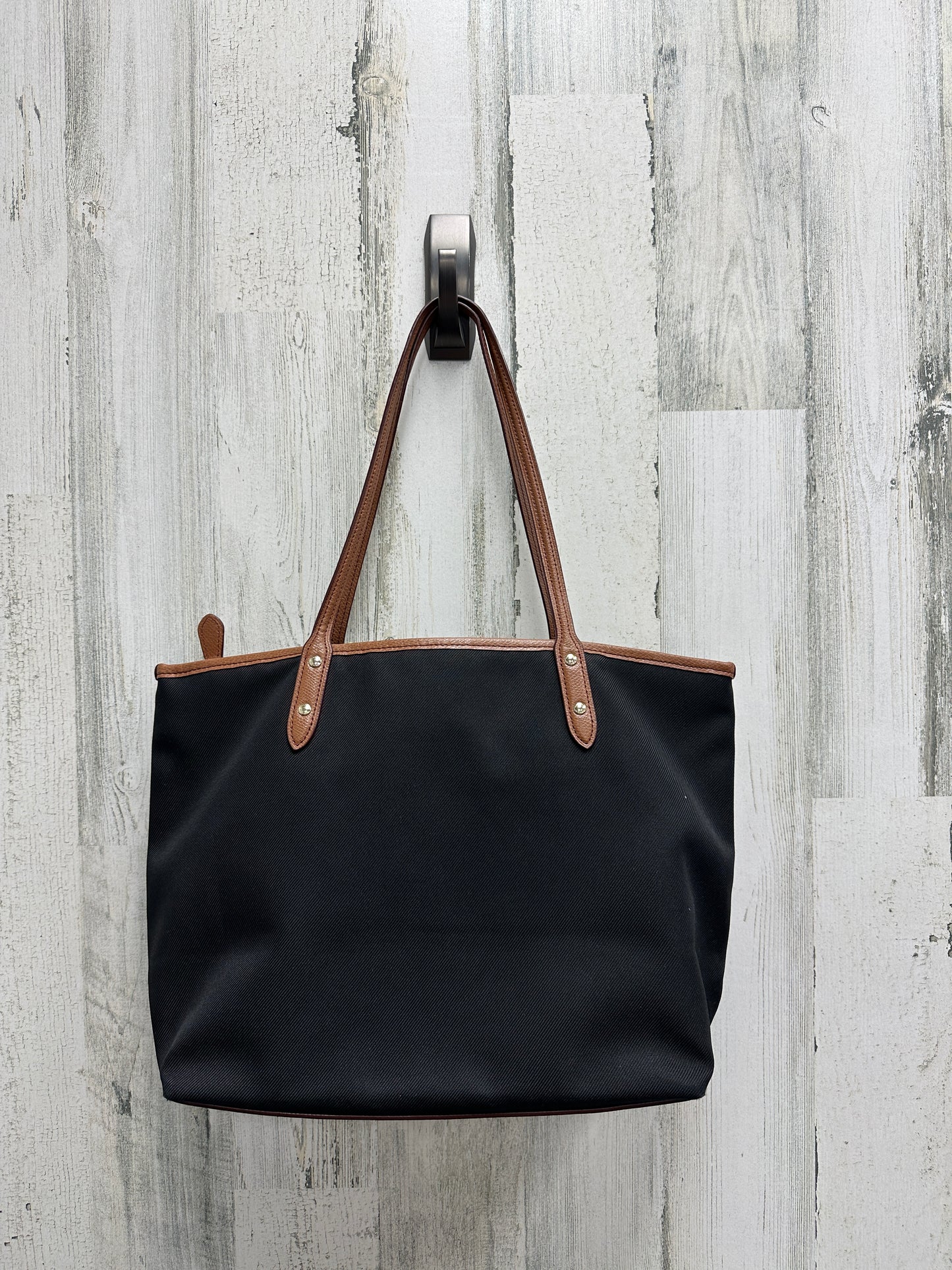 Handbag Designer By Coach Size: Medium
