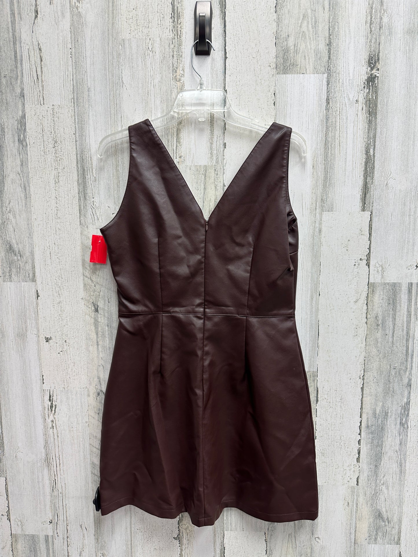 Dress Casual Short By Clothes Mentor Size: L