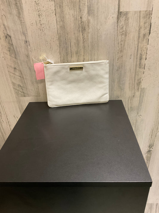 Clutch By Clothes Mentor  Size: 01 Piece