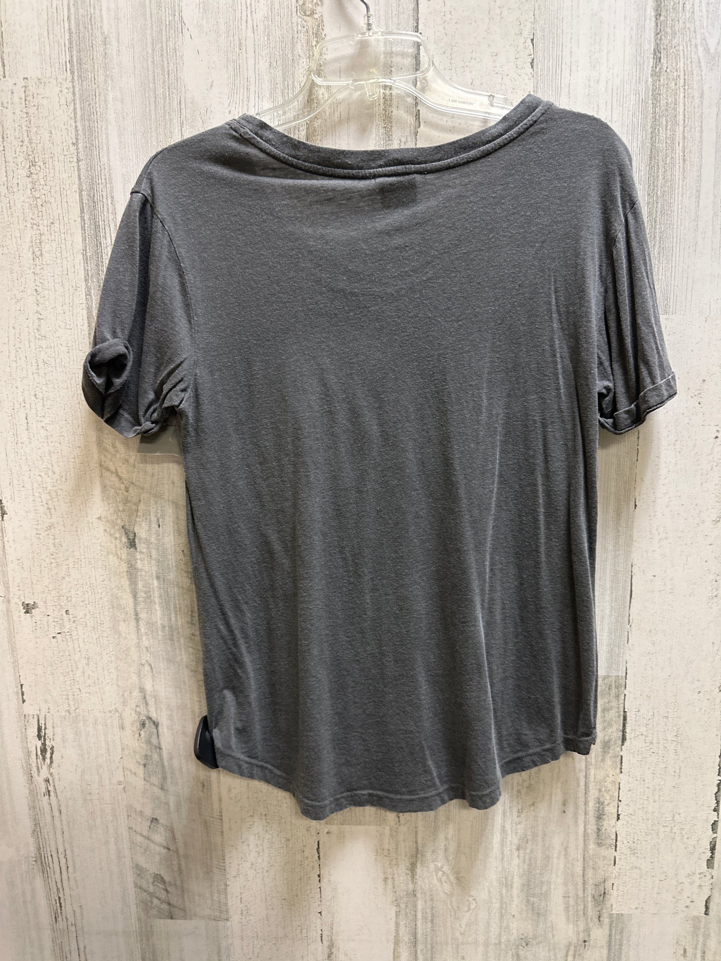 Top Short Sleeve By Clothes Mentor  Size: Xs