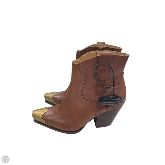 Boots Ankle Heels By Gb In Brown, Size: 7