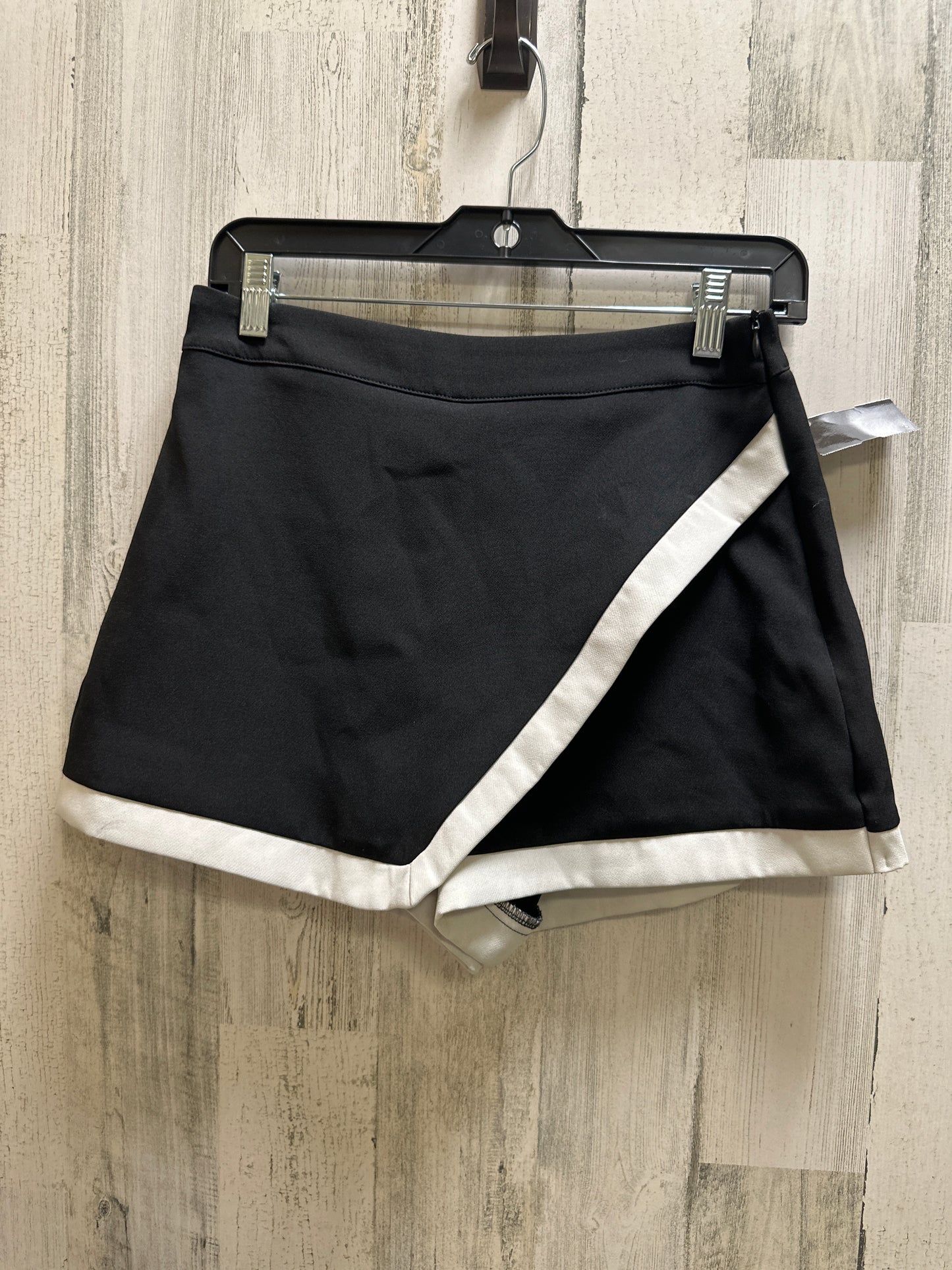 Black Skort Glam, Size 4