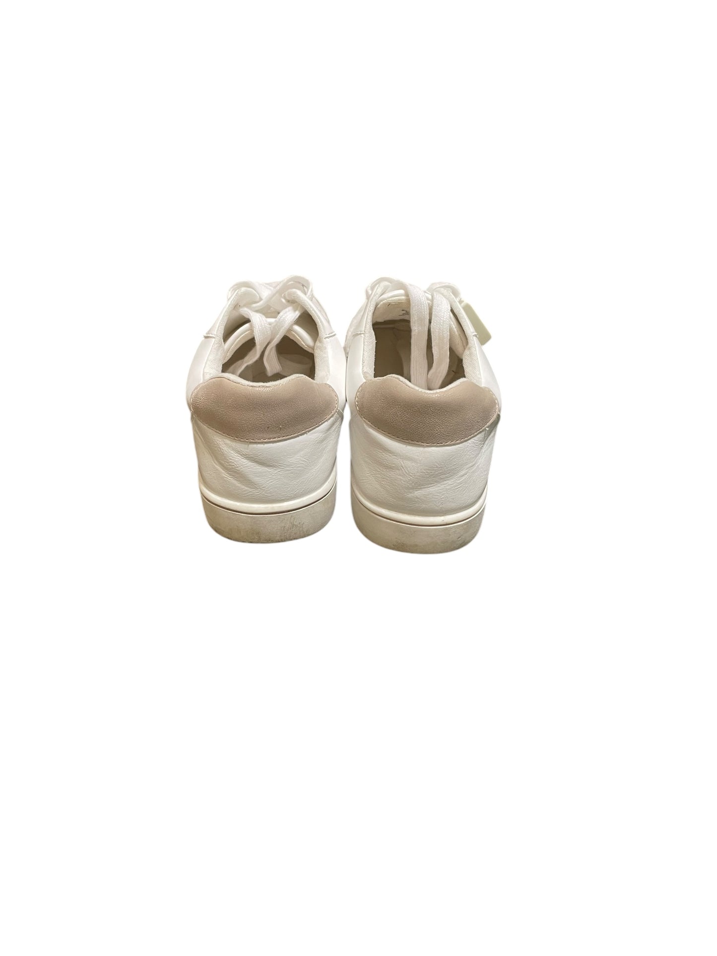 Shoes Sneakers By Mia In White, Size: 9.5