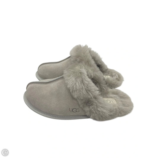 Slippers Designer By Ugg In Grey, Size: 8