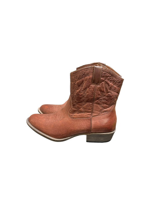 Boots Western By Coconuts In Brown, Size: 9