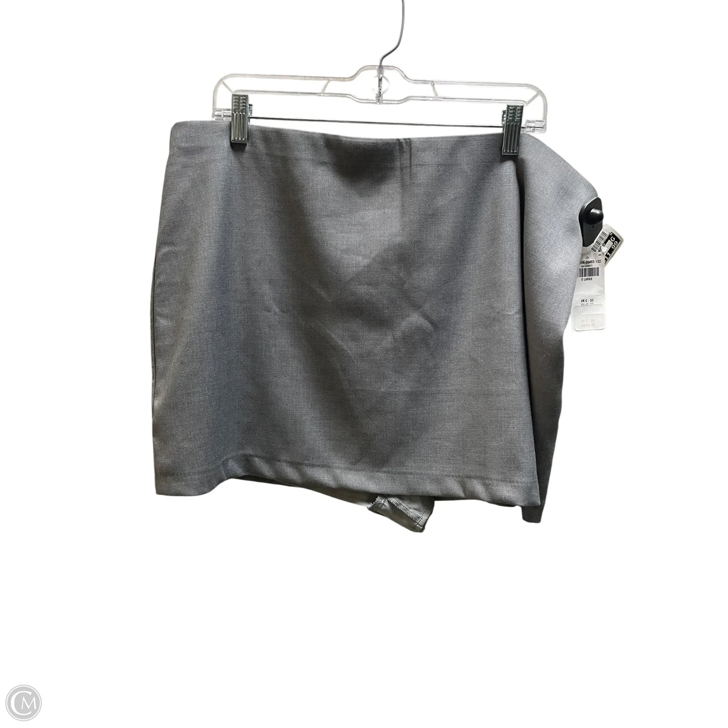 Skirt Mini & Short By Abercrombie And Fitch In Grey, Size: Xl