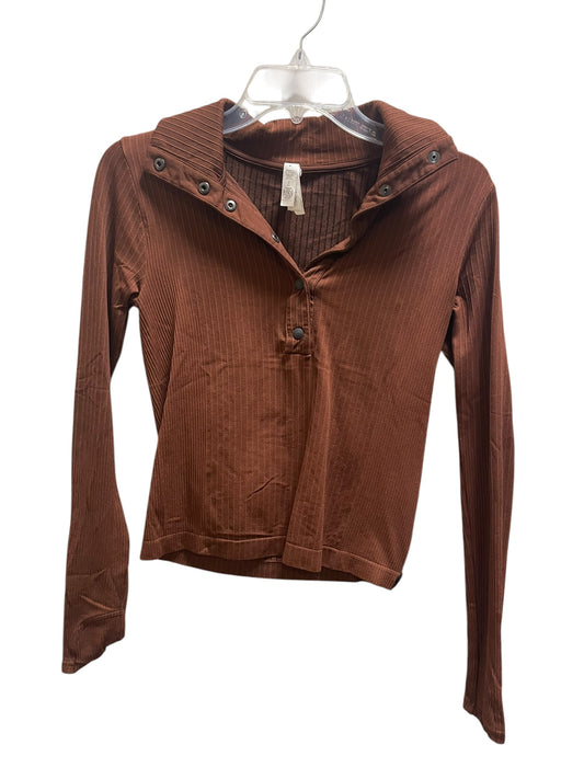 Athletic Top Long Sleeve Collar By Athleta In Brown, Size: Xs