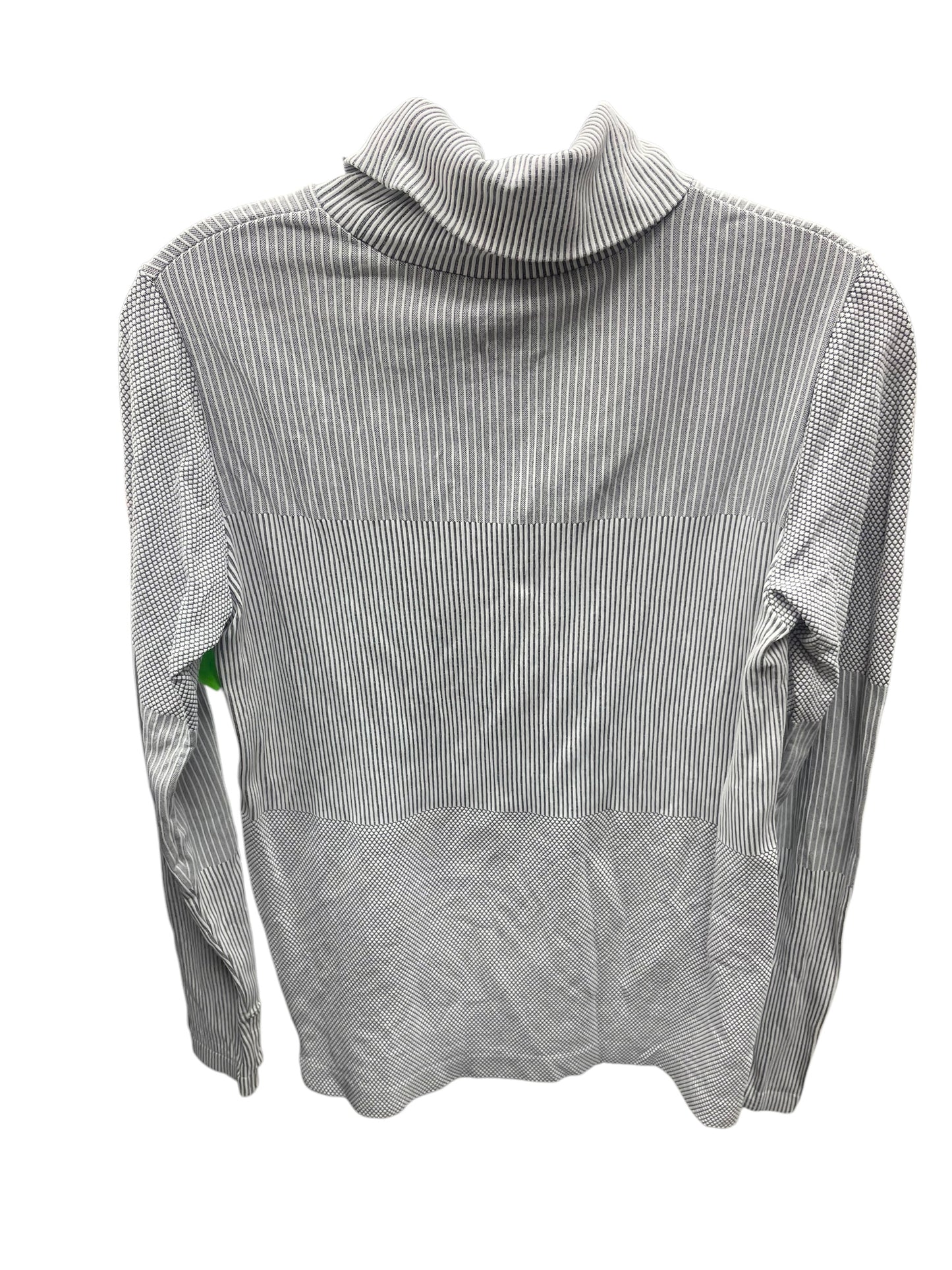 Athletic Top Long Sleeve Collar By Athleta In White, Size: L