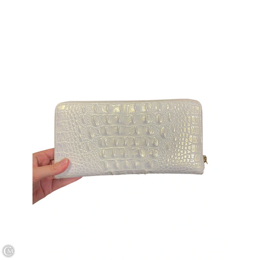 Wristlet Designer By Brahmin, Size: Large