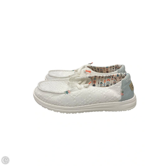 Shoes Flats By Hey Dude In White, Size: 7