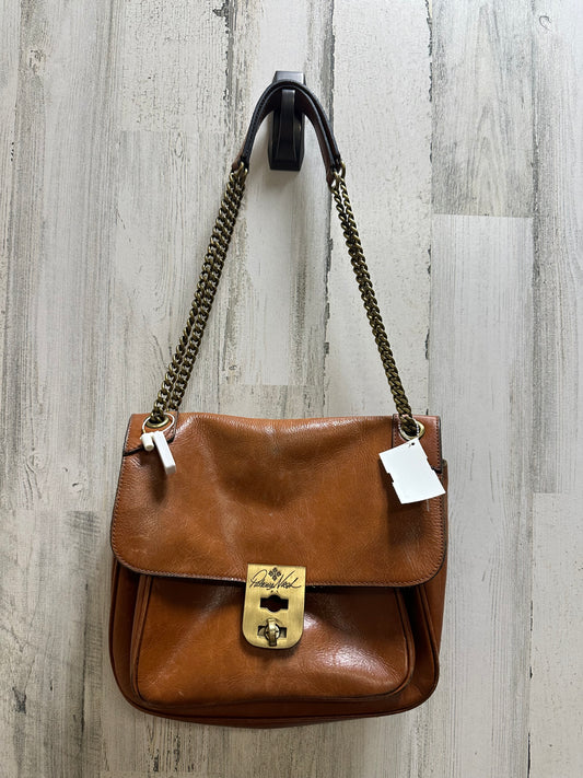 Crossbody Designer Patricia Nash, Size Medium