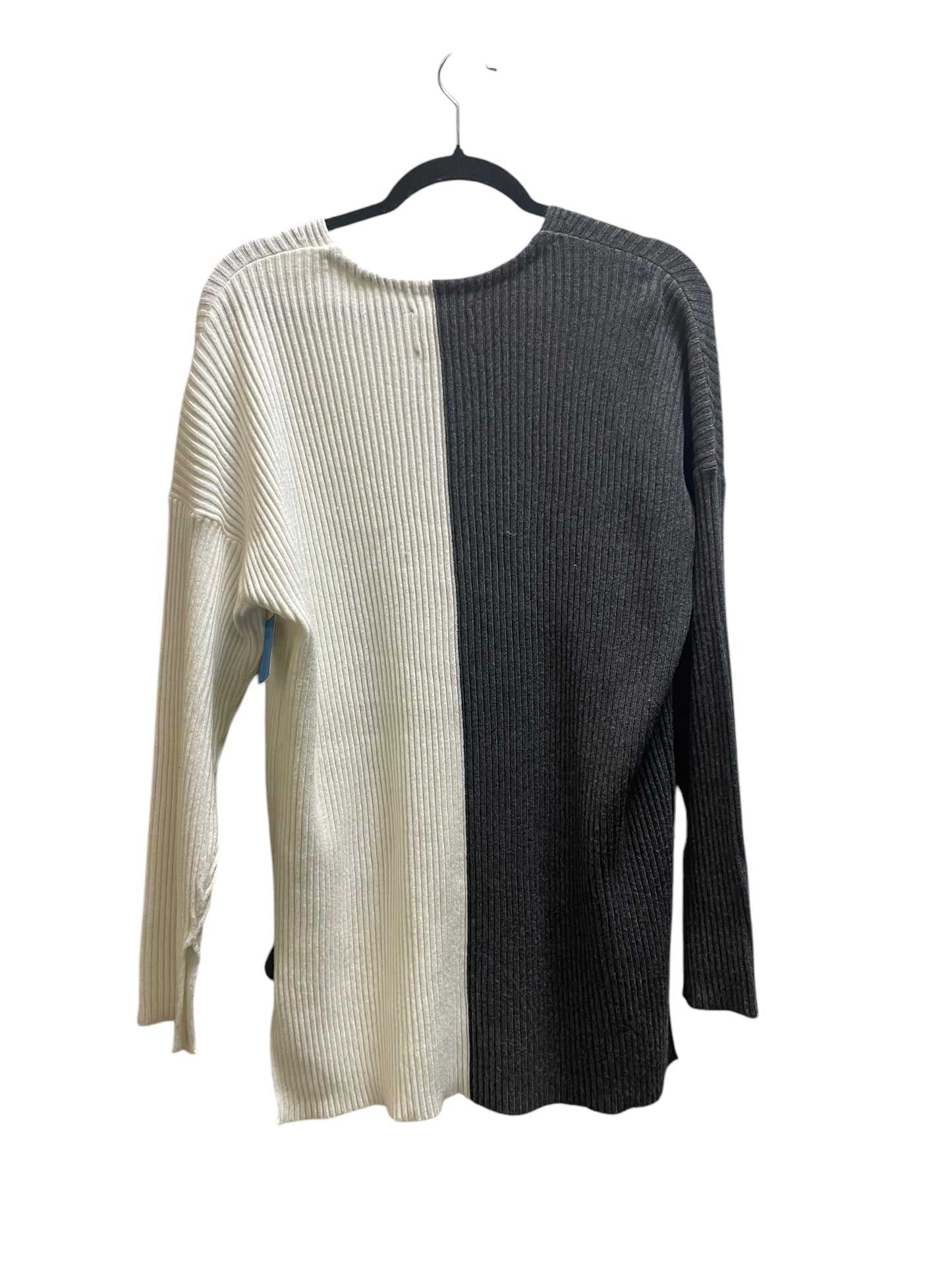 Sweater By Abercrombie And Fitch In Grey, Size: M