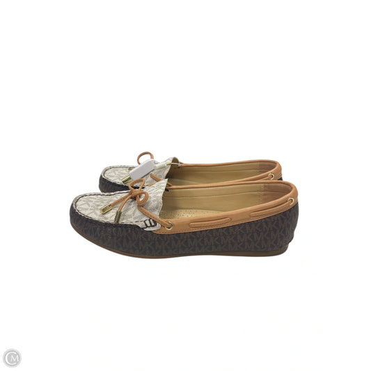 Shoes Designer By Michael Kors In White, Size: 7.5