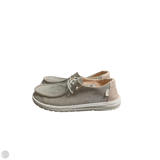 Shoes Flats By Hey Dude In Pink, Size: 8