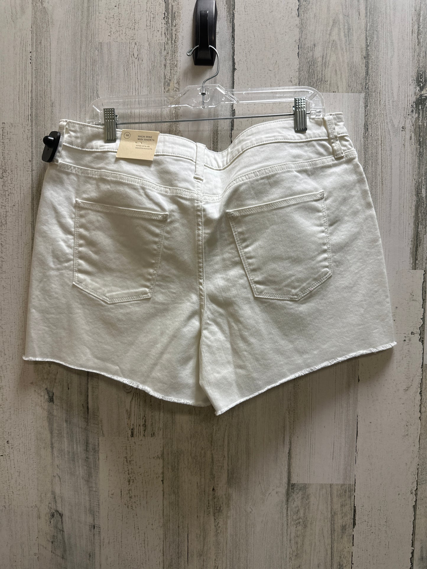 Shorts By Universal Thread  Size: 16