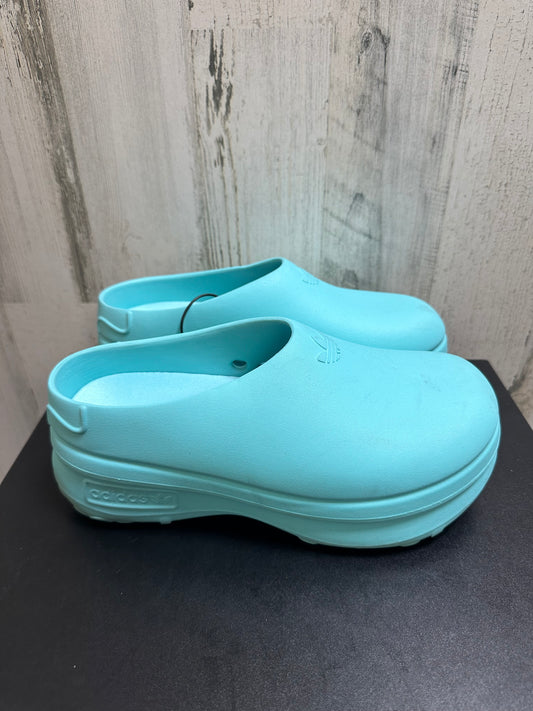 Blue Shoes Flats Adidas, Size 8
