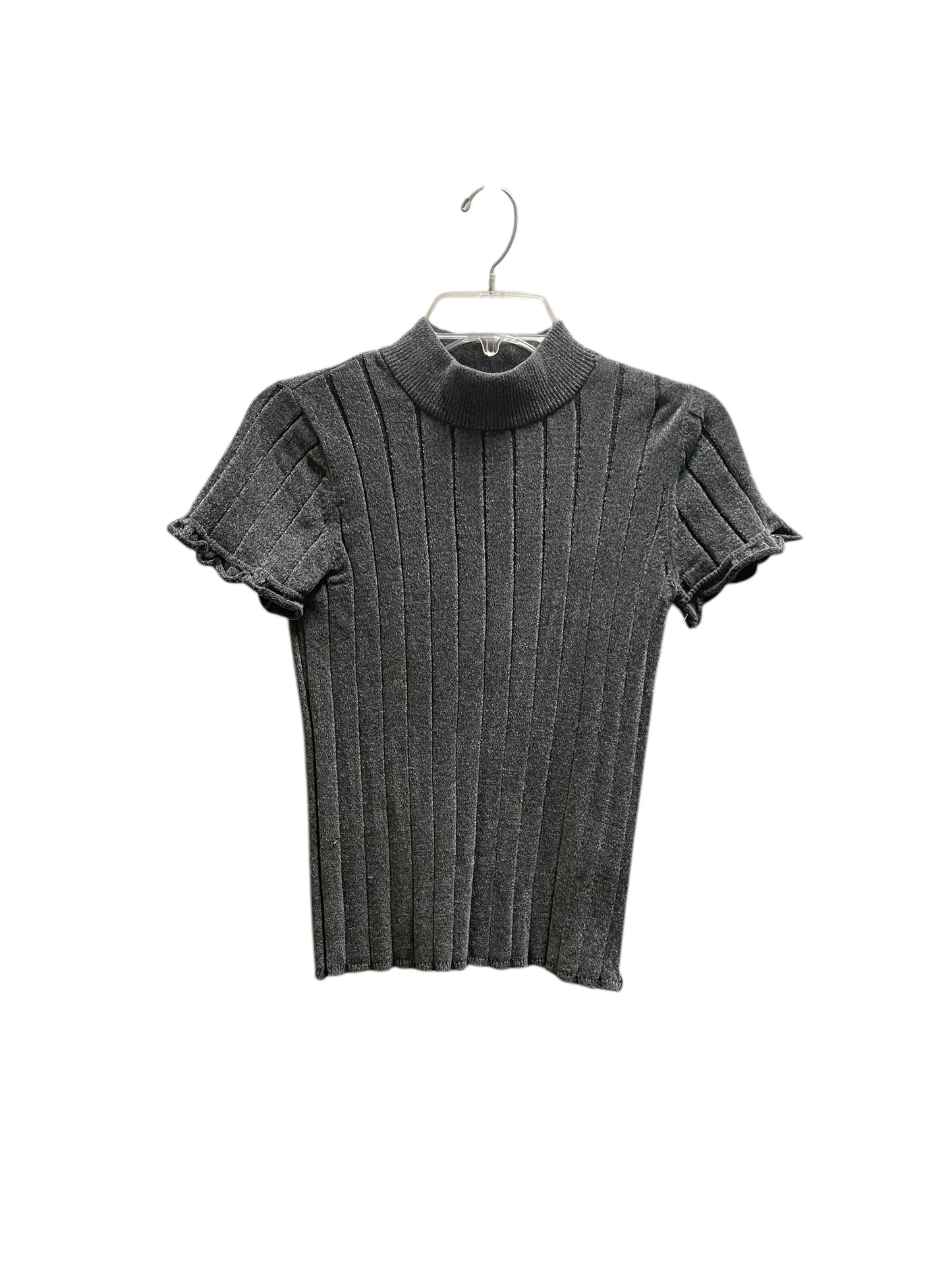 Sweater Short Sleeve By Zara In Grey, Size: M