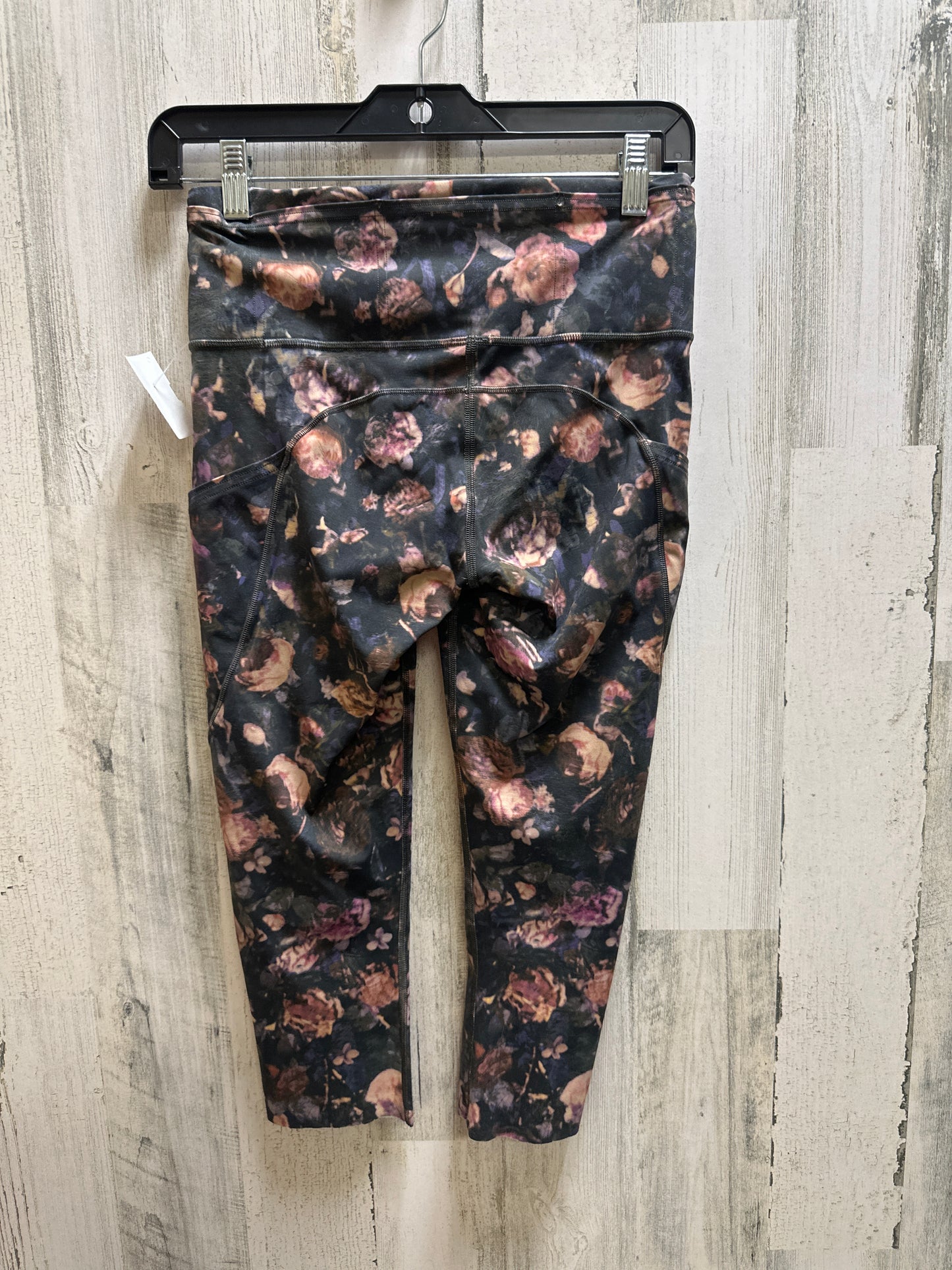 Floral Print Athletic Capris Lululemon, Size 6