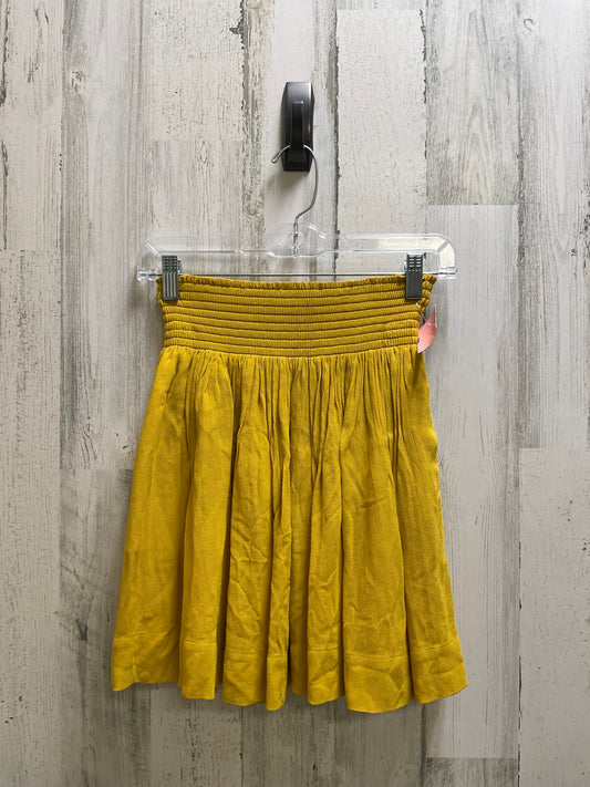 Skirt Mini & Short By Banana Republic In Yellow, Size: Xs