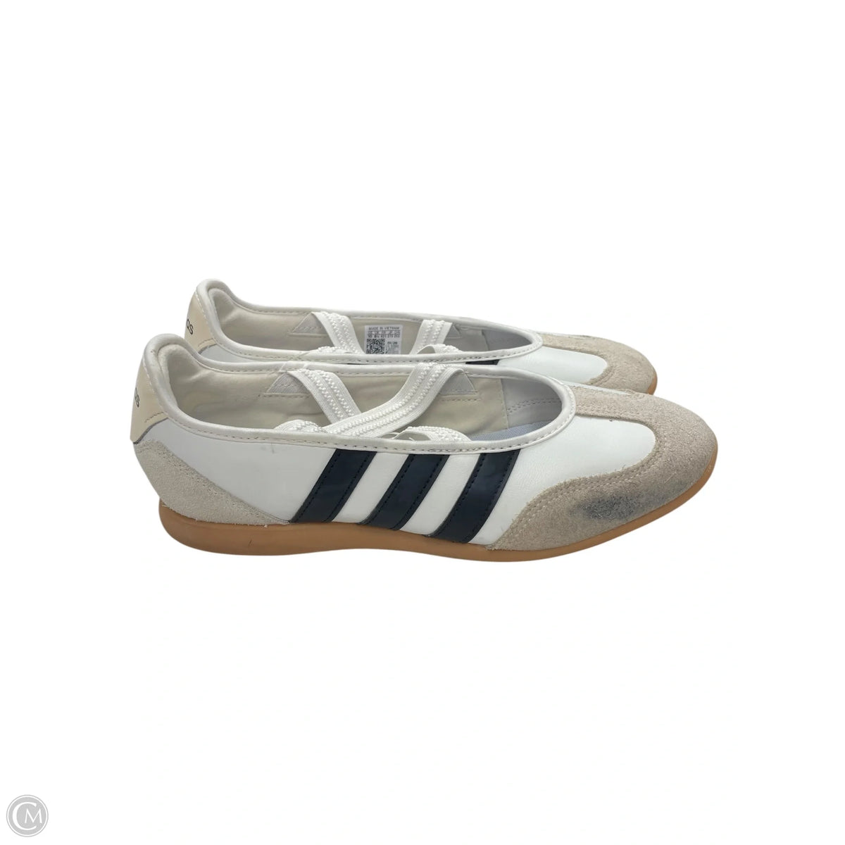 Shoes Flats By Adidas In White, Size: 10